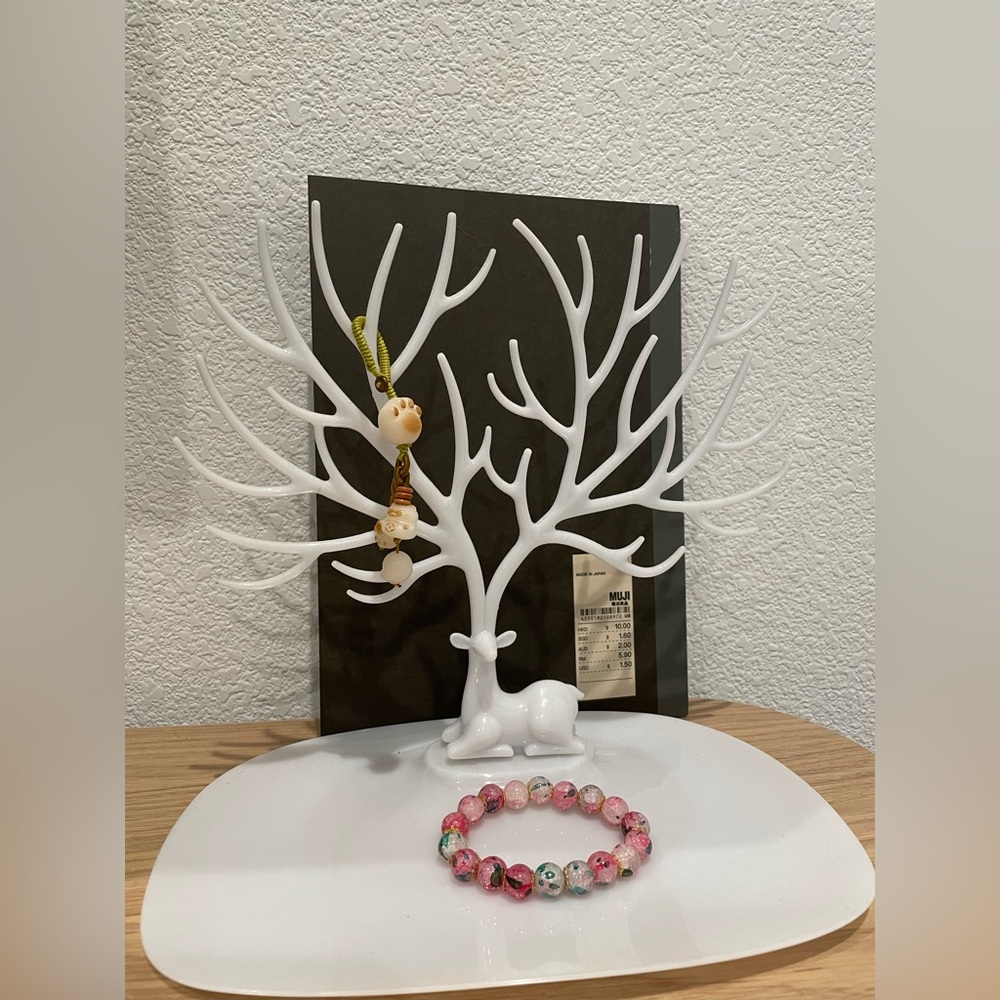 Jewelry storage rack white